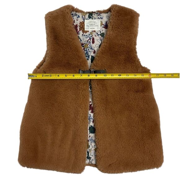 ZARA‎ FAUX FUR Front Buckle Vest, GIRLS SIZE 9-10 - Picture 3 of 11